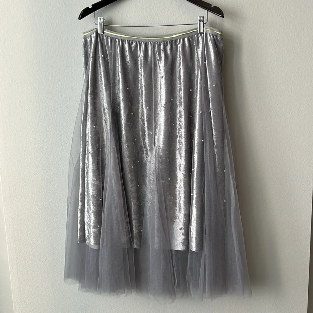 RAGA Anthropologie Velvet Midi Skirt w/Pearl Detail & Tulle Overlay Gray Size 1X